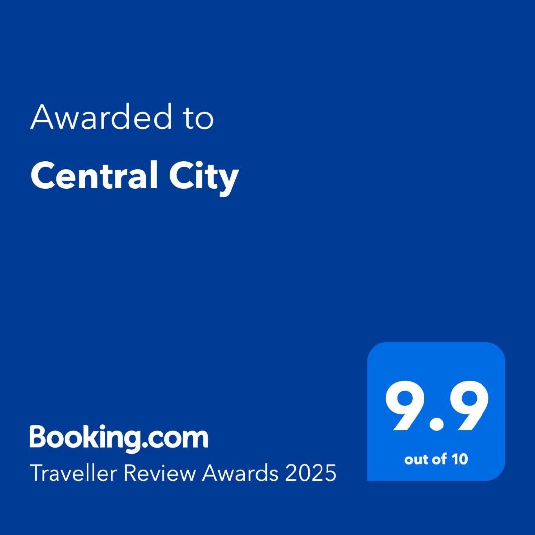 Central City Кутаїсі Екстер'єр фото